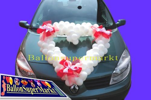 Herz-aus-Luftballons-Autodekoration-Hochzeit