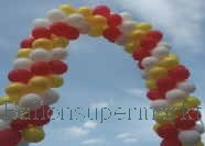 Ballondekoration-aus-Latexballons-zu-Karneval-und-Fasching